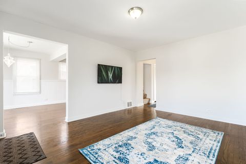 Tiny photo for 10619 S Sawyer Avenue, Chicago, IL 60655 (MLS # 12611352)