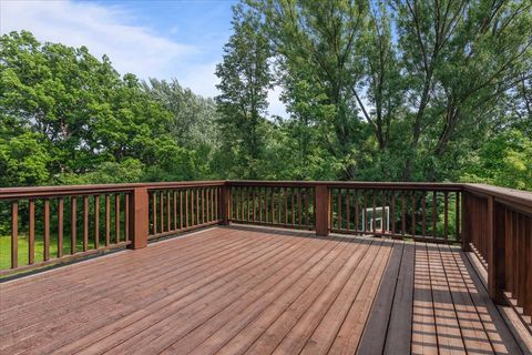 Tiny photo for 1005 Hiawatha Lane, Riverwoods, IL 60015 (MLS # 12441421)