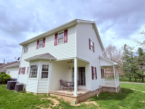 Tiny photo for 312 Cherokee Drive, Harrisburg, IL 62946 (MLS # 12607599)