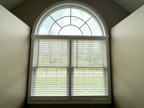 Tiny photo for 312 Cherokee Drive, Harrisburg, IL 62946 (MLS # 12607599)