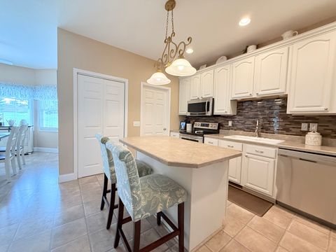 Tiny photo for 312 Cherokee Drive, Harrisburg, IL 62946 (MLS # 12607599)