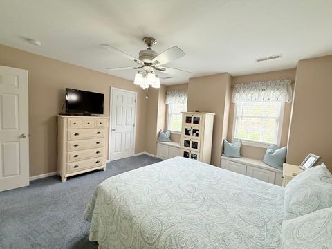 Tiny photo for 312 Cherokee Drive, Harrisburg, IL 62946 (MLS # 12607599)