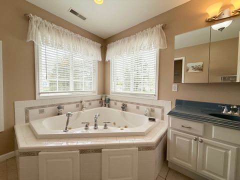 Tiny photo for 312 Cherokee Drive, Harrisburg, IL 62946 (MLS # 12607599)