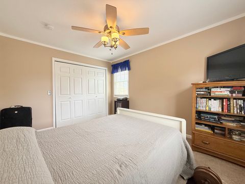 Tiny photo for 312 Cherokee Drive, Harrisburg, IL 62946 (MLS # 12607599)