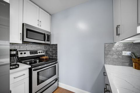 Tiny photo for 10735 W 5th Avenue #404, Countryside, IL 60525 (MLS # 12641919)