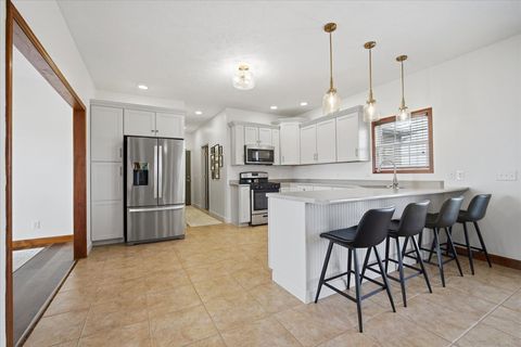 Tiny photo for 1101 N Pine Street, El Paso, IL 61738 (MLS # 12561578)