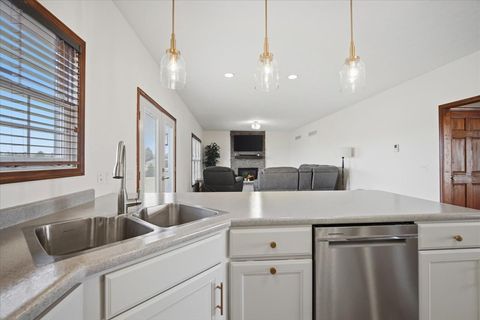 Tiny photo for 1101 N Pine Street, El Paso, IL 61738 (MLS # 12561578)