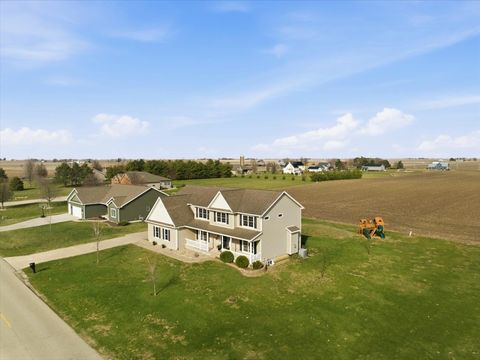 Tiny photo for 1101 N Pine Street, El Paso, IL 61738 (MLS # 12561578)