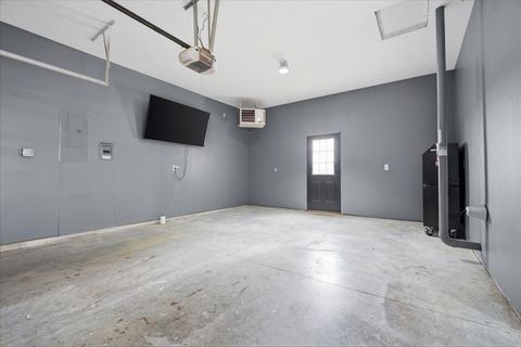 Tiny photo for 1101 N Pine Street, El Paso, IL 61738 (MLS # 12561578)