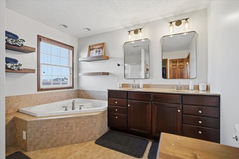 Tiny photo for 1101 N Pine Street, El Paso, IL 61738 (MLS # 12561578)