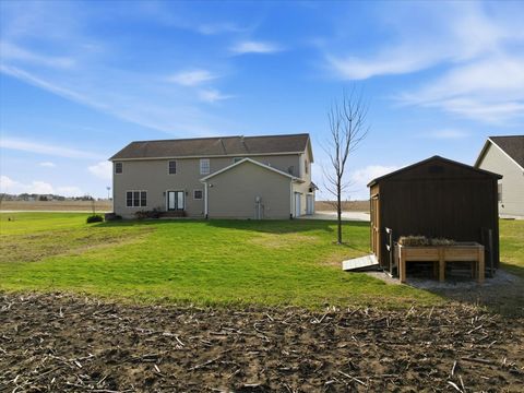 Tiny photo for 1101 N Pine Street, El Paso, IL 61738 (MLS # 12561578)