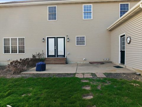 Tiny photo for 1101 N Pine Street, El Paso, IL 61738 (MLS # 12561578)