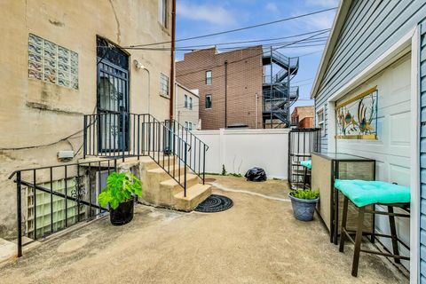 Tiny photo for 4364 S Oakenwald Avenue, Chicago, IL 60653 (MLS # 12460775)