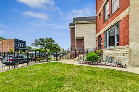Tiny photo for 4364 S Oakenwald Avenue, Chicago, IL 60653 (MLS # 12460775)
