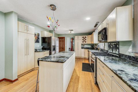 Tiny photo for 4364 S Oakenwald Avenue, Chicago, IL 60653 (MLS # 12460775)