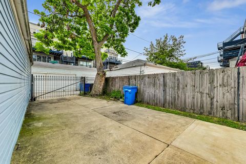 Tiny photo for 4364 S Oakenwald Avenue, Chicago, IL 60653 (MLS # 12460775)