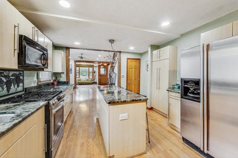 Tiny photo for 4364 S Oakenwald Avenue, Chicago, IL 60653 (MLS # 12460775)