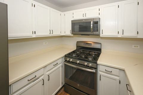 Tiny photo for 230 University Lane, Elk Grove Village, IL 60007 (MLS # 12702953)