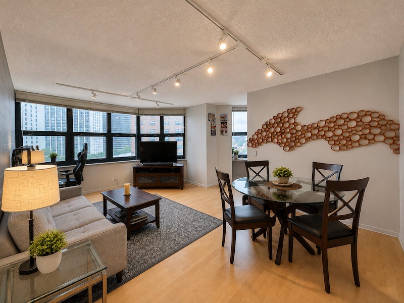 3660 N LAKE SHORE Drive 713