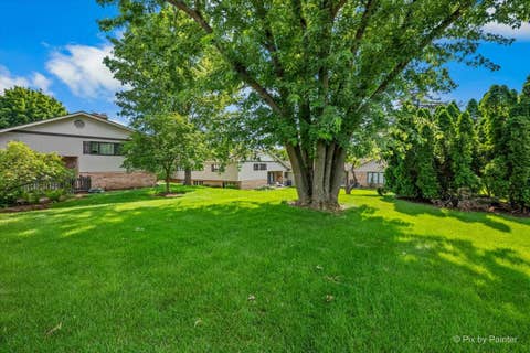 Tiny photo for 110 Villa Way #110, Bloomingdale, IL 60108 (MLS # 12699927)