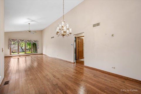 Tiny photo for 110 Villa Way #110, Bloomingdale, IL 60108 (MLS # 12699927)