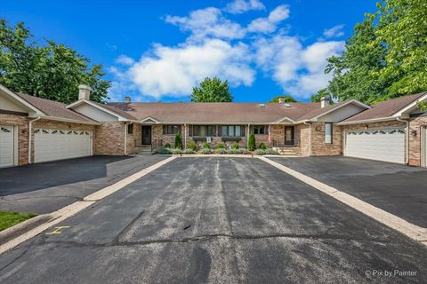 Tiny photo for 110 Villa Way #110, Bloomingdale, IL 60108 (MLS # 12699927)