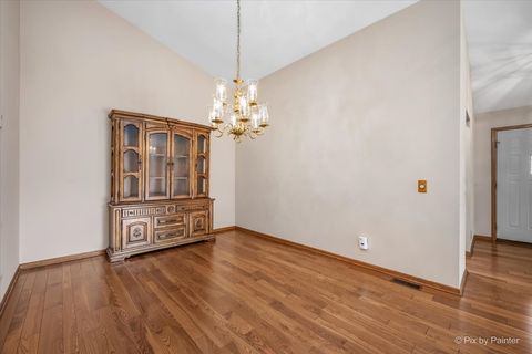 Tiny photo for 110 Villa Way #110, Bloomingdale, IL 60108 (MLS # 12699927)