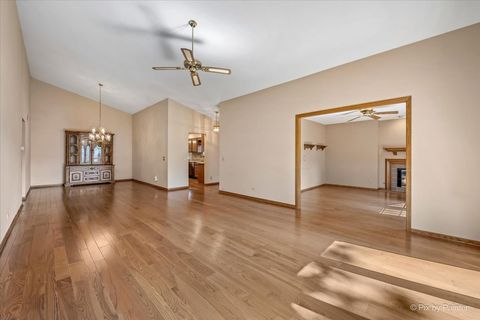Tiny photo for 110 Villa Way #110, Bloomingdale, IL 60108 (MLS # 12699927)