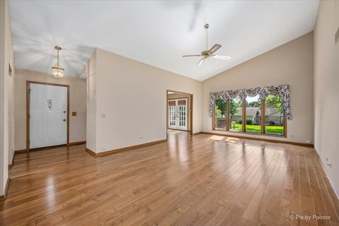 Tiny photo for 110 Villa Way #110, Bloomingdale, IL 60108 (MLS # 12699927)