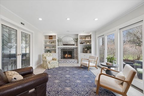 Tiny photo for 334 E Winchester Road, Libertyville, IL 60048 (MLS # 12589418)