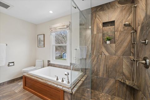 Tiny photo for 334 E Winchester Road, Libertyville, IL 60048 (MLS # 12589418)