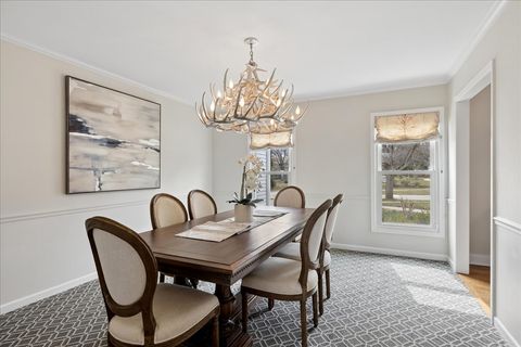 Tiny photo for 334 E Winchester Road, Libertyville, IL 60048 (MLS # 12589418)