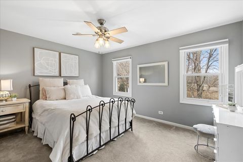 Tiny photo for 334 E Winchester Road, Libertyville, IL 60048 (MLS # 12589418)