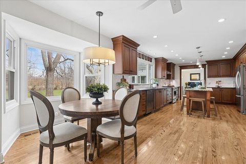 Tiny photo for 334 E Winchester Road, Libertyville, IL 60048 (MLS # 12589418)