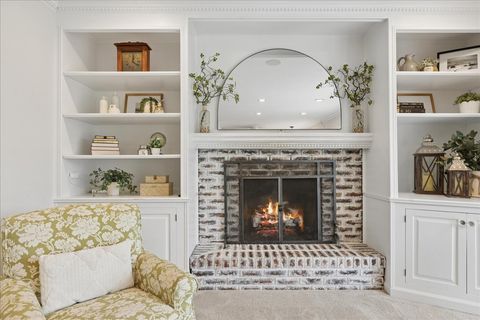 Tiny photo for 334 E Winchester Road, Libertyville, IL 60048 (MLS # 12589418)