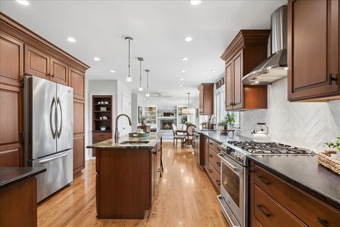 Tiny photo for 334 E Winchester Road, Libertyville, IL 60048 (MLS # 12589418)