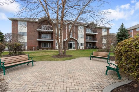 Tiny photo for 13128 Timber Trail #302, Palos Heights, IL 60463 (MLS # 12523368)