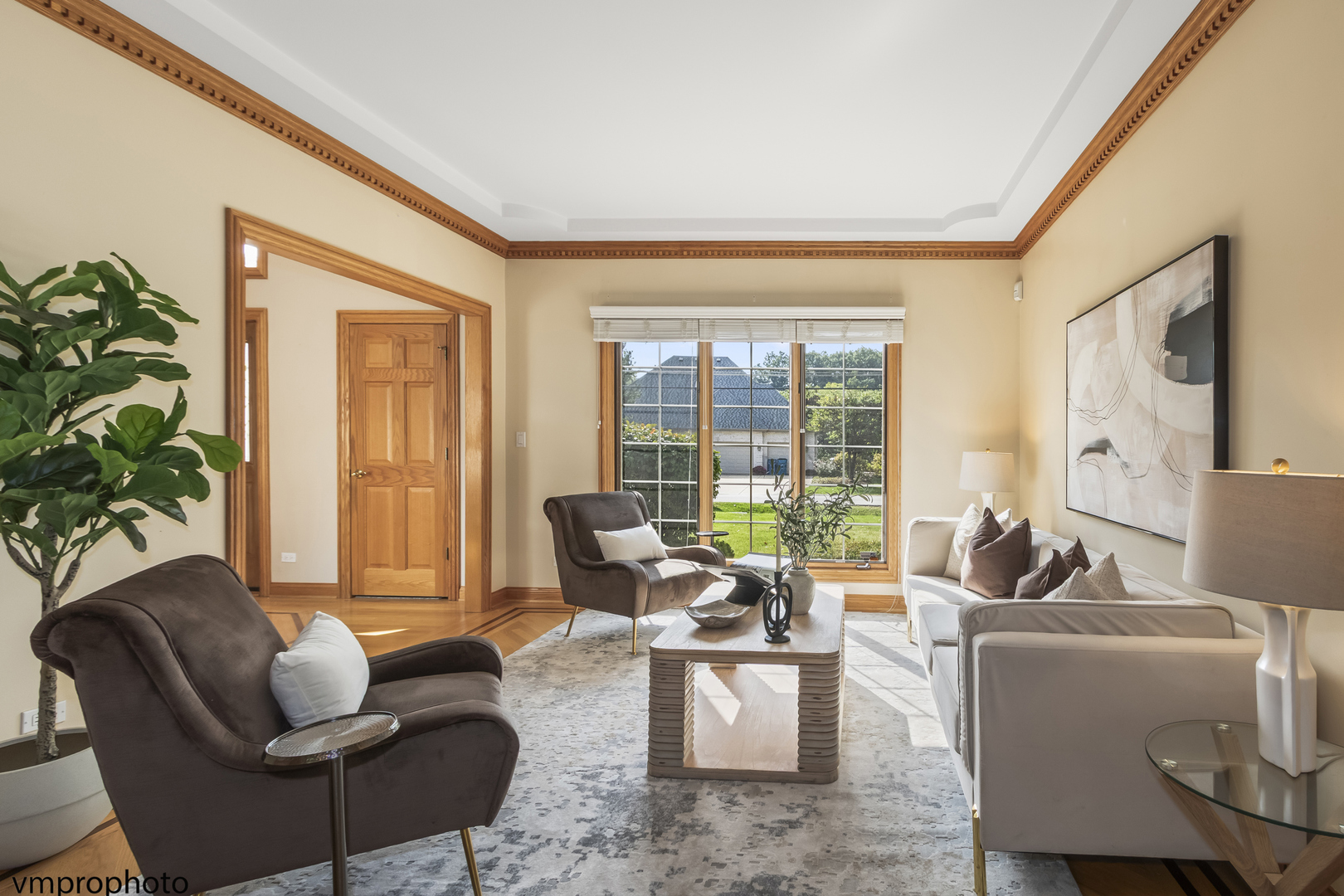 760 E Woodland Avenue