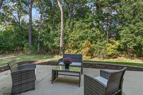 Tiny photo for 760 E Woodland Avenue, Addison, IL 60101 (MLS # 12480017)