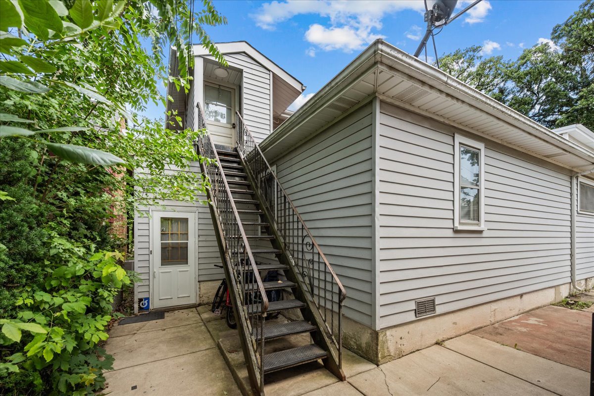 2490 Green Bay Road