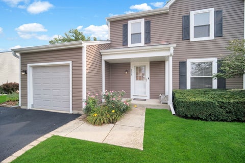 Photo of 2575 Prairieview Lane N, Aurora, IL 60504 (MLS # 12725632)