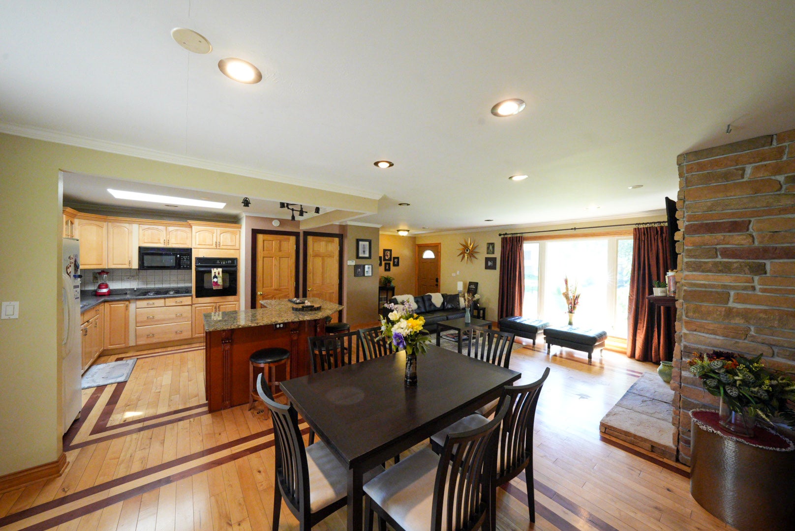 1534 Sequoia Lane