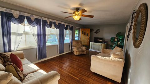 Tiny photo for 1116 Winthrop Avenue, Joliet, IL 60435 (MLS # 12476608)