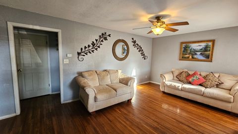 Tiny photo for 1116 Winthrop Avenue, Joliet, IL 60435 (MLS # 12476608)