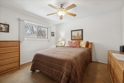 Tiny photo for 408 Buckingham Drive, Crystal Lake, IL 60014 (MLS # 12524613)