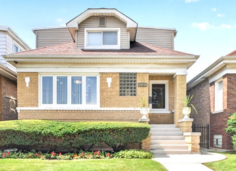 Photo of 4334 N Monitor Avenue, Chicago, IL 60634 (MLS # 12750859)