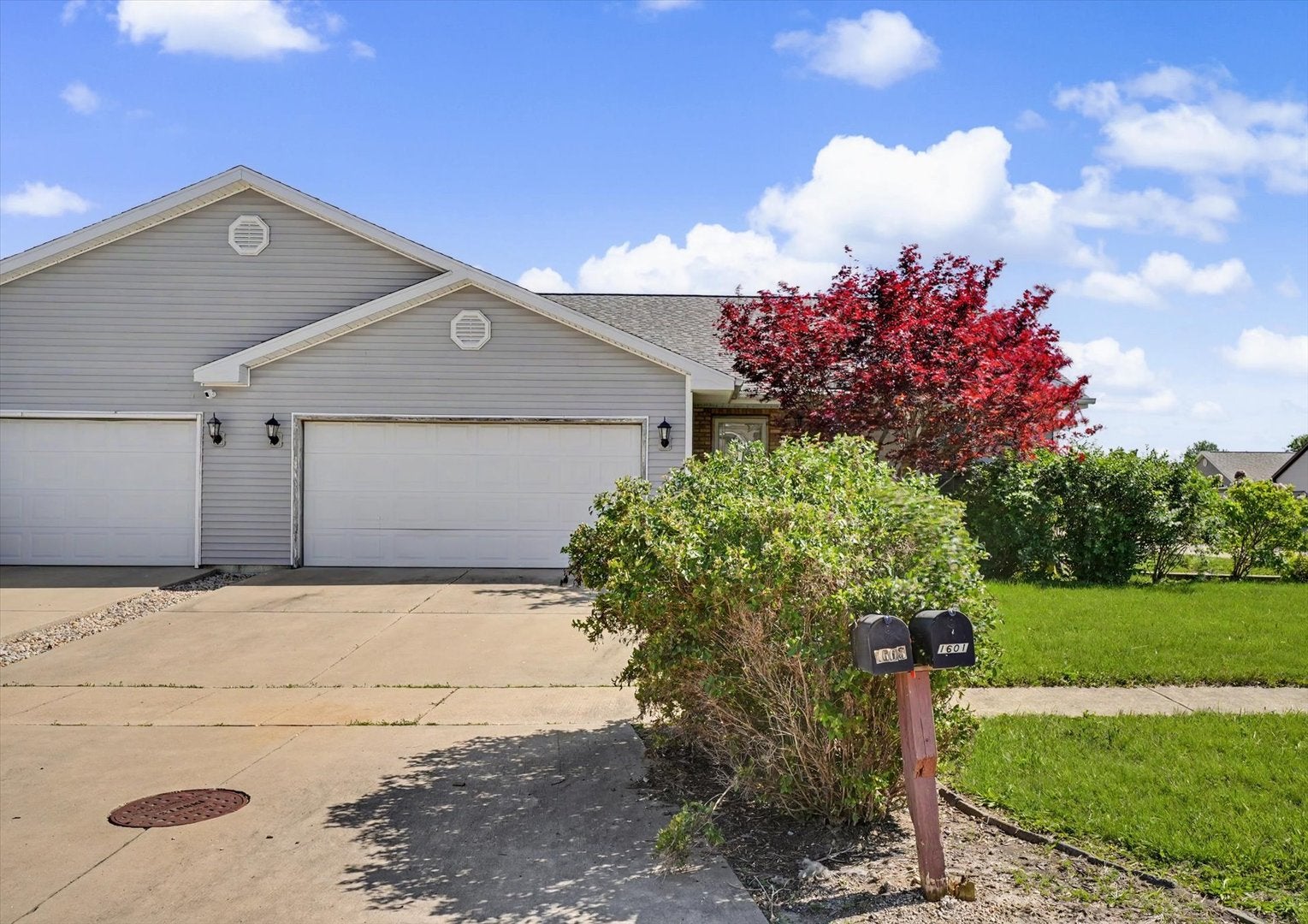 1601 E Lexington Drive