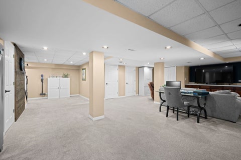 Tiny photo for 1565 Freeman Road, Hoffman Estates, IL 60192 (MLS # 12677036)