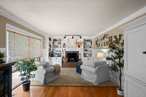 Tiny photo for 1565 Freeman Road, Hoffman Estates, IL 60192 (MLS # 12677036)