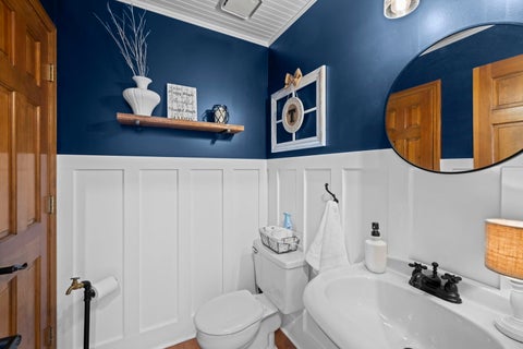 Tiny photo for 1565 Freeman Road, Hoffman Estates, IL 60192 (MLS # 12677036)